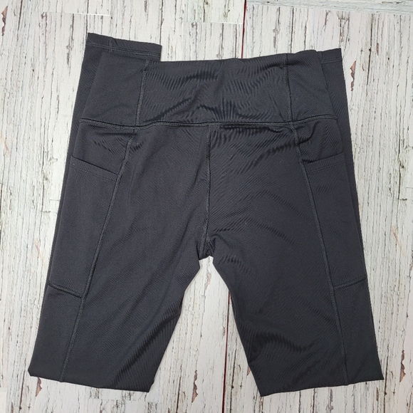 Victoria Secrets Sport Knockout Black Activewear Leggings Size S - Picture 6 of 7